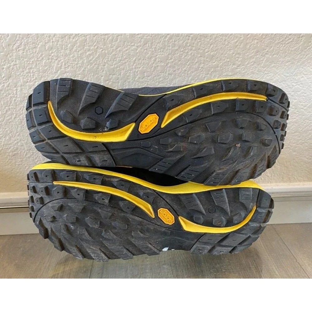 Topo Athletics Trailventure 2 Mens 10.5 Hiking Boot Charcoal/Mustard VIBRAM